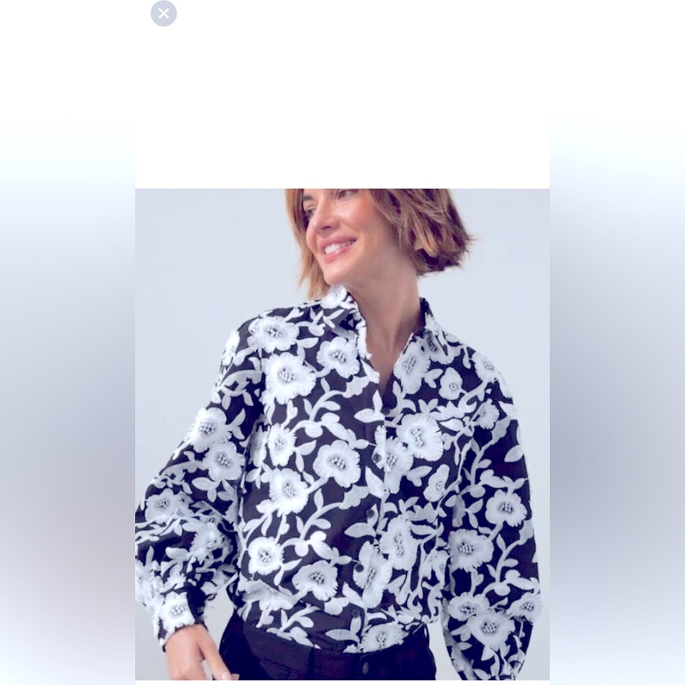 NWT CHICO'S 3D Floral Embroidered Billow Poplin Shirt Black White Size 1 (US 8)